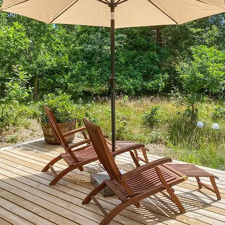 Amazing In Aakirkeby With Wifi Feriehus