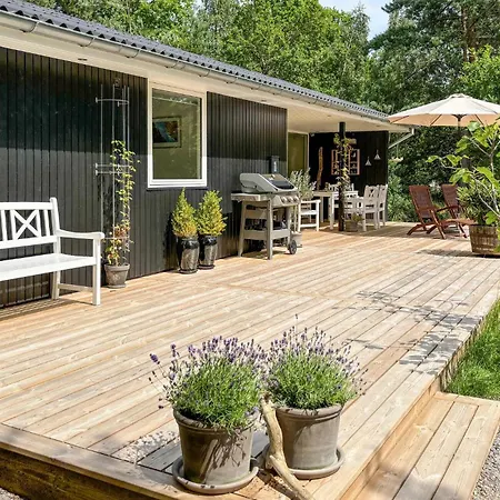 Feriehus Amazing In Aakirkeby With Wifi *